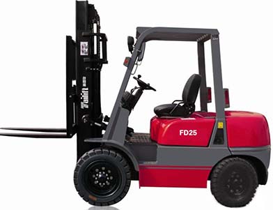 7L系列2.5T平衡重內燃叉車(chē)